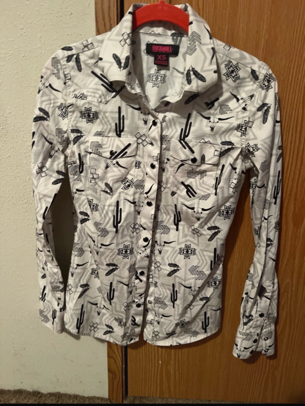 Rock & Roll Cowgirl White and Black Cactus Graphic Button-Down Shirt